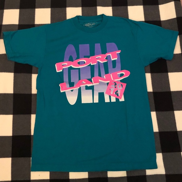 Portland T-Shirt - Picture 2 of 3